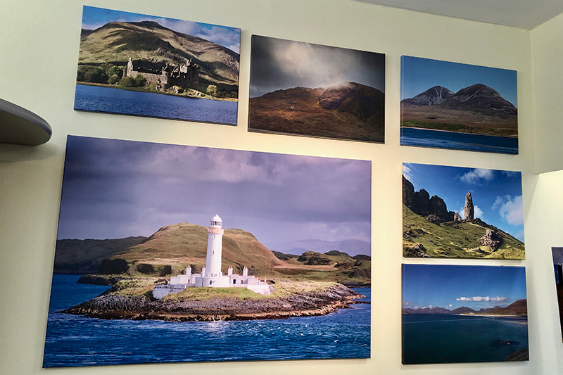 Schottlandbilder in der Ausstellung im Reisebüro Binder